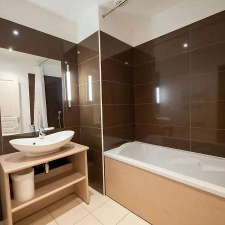 Confortable A Avec Terrasse, Piscine Et Sauna - 4 Pers - Fr-1-165b-24 جوسيير